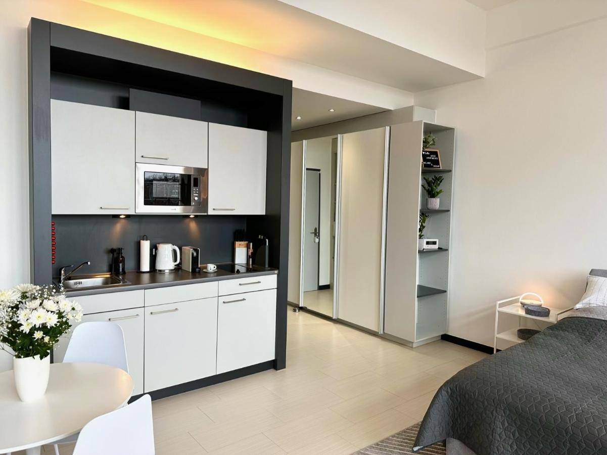 Meos 1 -Zentrum-Balkon-Parkplatz-Gym-Uniklinik Leipzig Bagian luar foto